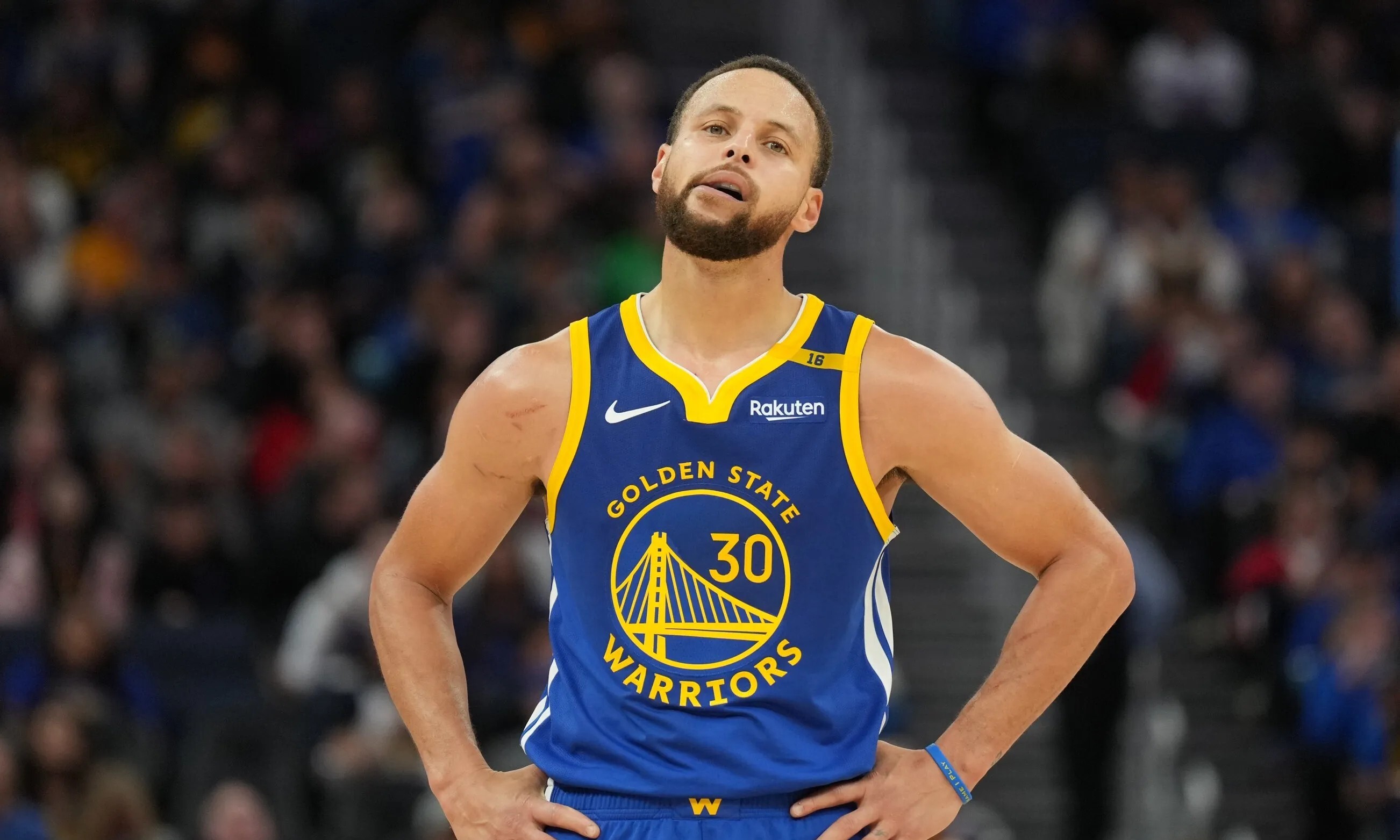 库里重返赛场,比赛规则变更首场状态出色,湖人观众沸腾!全场沸腾不已 库里重返赛场,比赛规则变更首场状态出色,湖人观众沸腾!全场沸腾不已