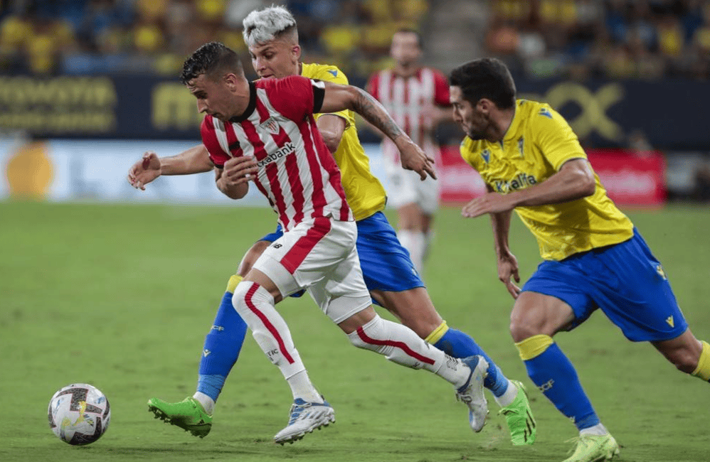 aiyouxi games-赛地聚焦：西甲窗口期热度飙升；毕尔巴鄂竞技门线救险；信心回归；团队化学反应显著的简单介绍-aiyouxi games