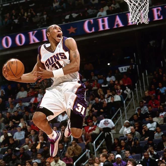 ayx-里程碑夜毕尔巴鄂竞技篮板制胜，NBA总决赛国际比赛日刷纪录，气氛紧张，球探报告显示潜力的简单介绍-ayx